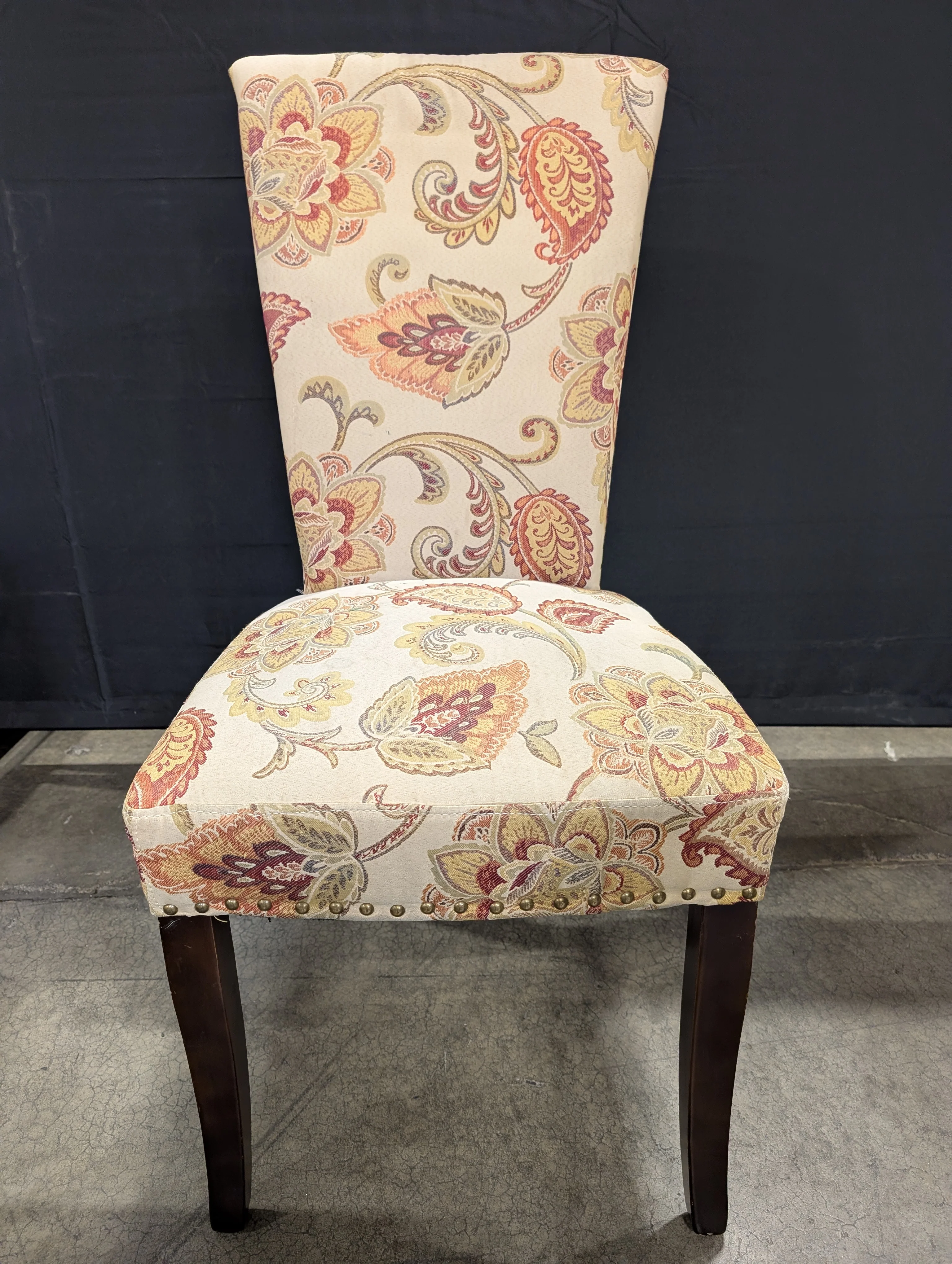 Dining Table & Chairs